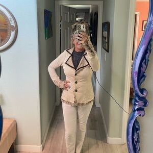 Cream vintage women’s jacket